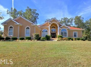 20 Lake Park Dr, Sharpsburg, GA 30277