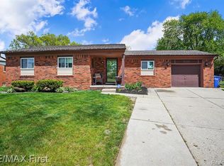 11216 Marsha Pl, Warren, MI 48089
