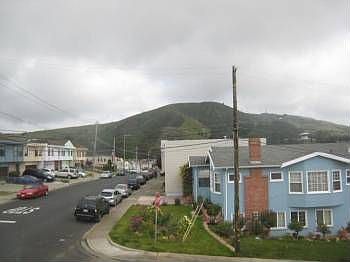 5th image of 442 Price St