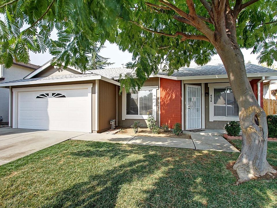 2nd image of 4078 N Country Dr