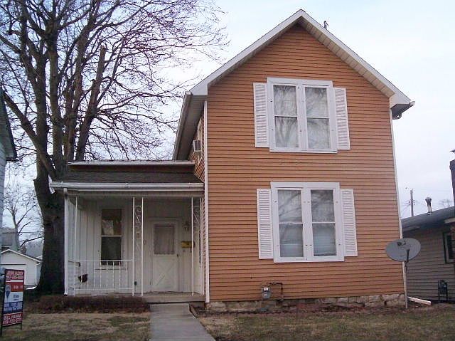 1st image of 130 Ely Ave