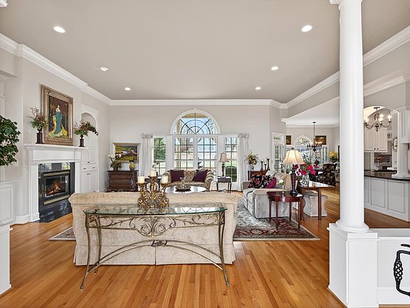 4th image of 185 Earles Fort Rd