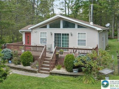 1026 Seven Nations Dr, Tobyhanna, PA, 18466