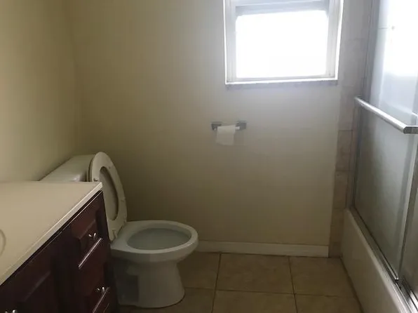 2372 Loma Linda St, Sarasota, FL 34239