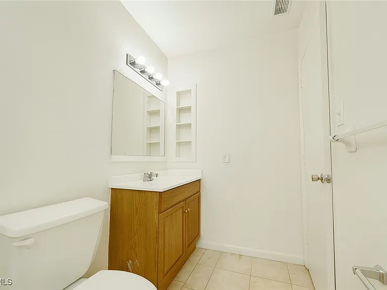 2105 Canal St #6 — Photo 3