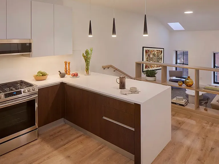 10 Burney St #3 — Photo 3