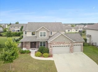 13 Chinkapin Ct, Bloomington, IL 61705