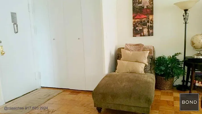 Rented by Bond New York | media 15