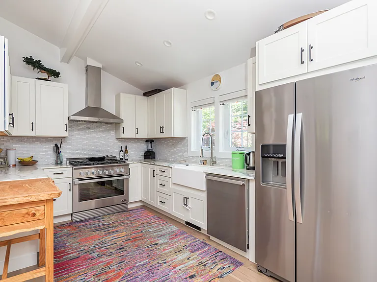 22 Sandra Rd — Photo 6
