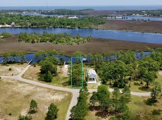 519 Shellys Loop Rd, Carrabelle, FL 32322