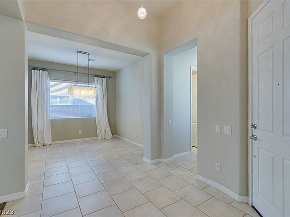 5th image of 2249 Gondi Castle Ave