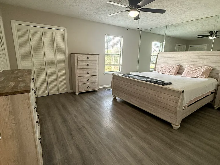6221 Hibiscus Ave — Photo 26