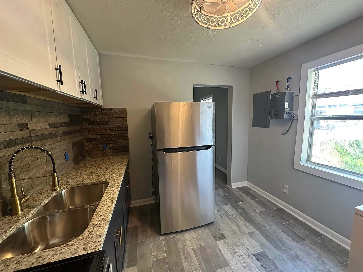 1 bed, $1,350 — Photo 3