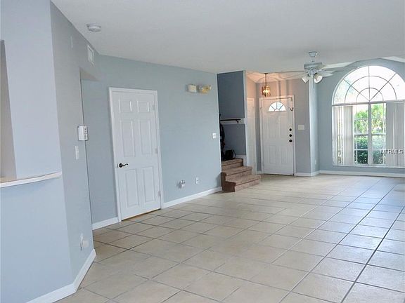 4th image of 1604 Sanibel Dr