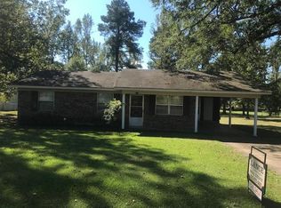 209 Eastridge Dr, Hope, AR 71801