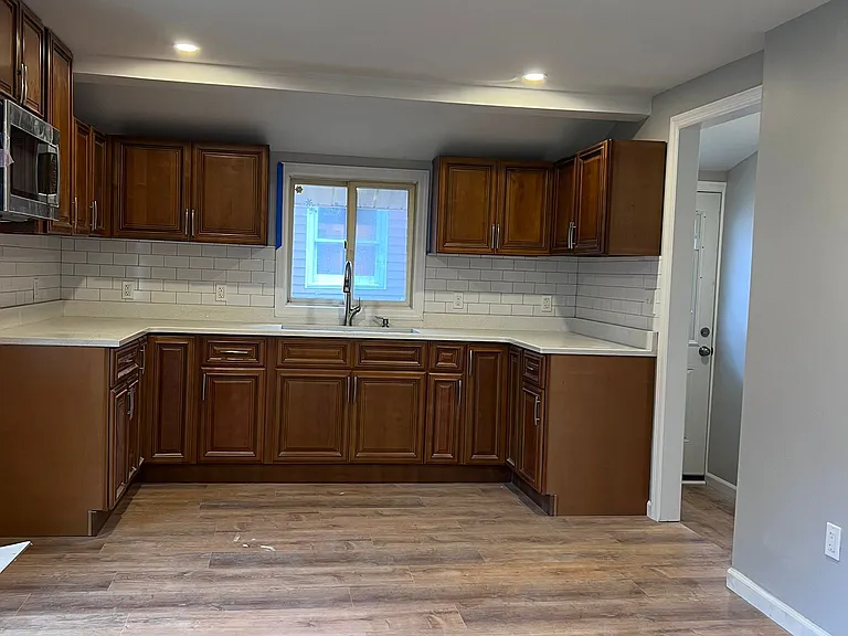 515 Garfield Ave — Photo 5