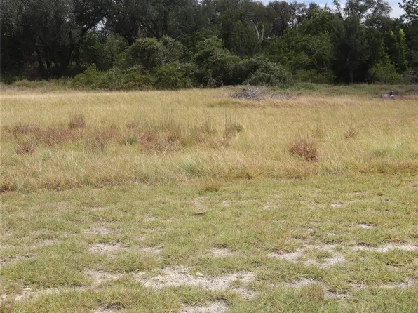 701 Rawhide Ln, Florence, TX 76527
