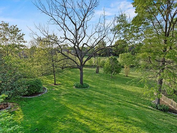 5th image of 655 Mint Hill Ln