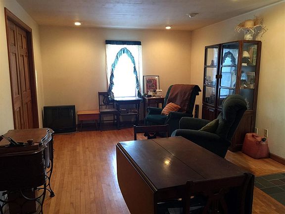 4th image of 43 Goodrich St