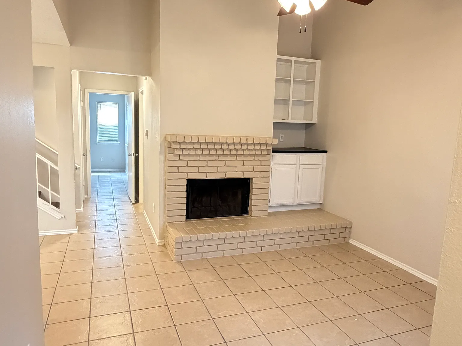 2 bed, 1185 sqft, $1,595 — Photo 1