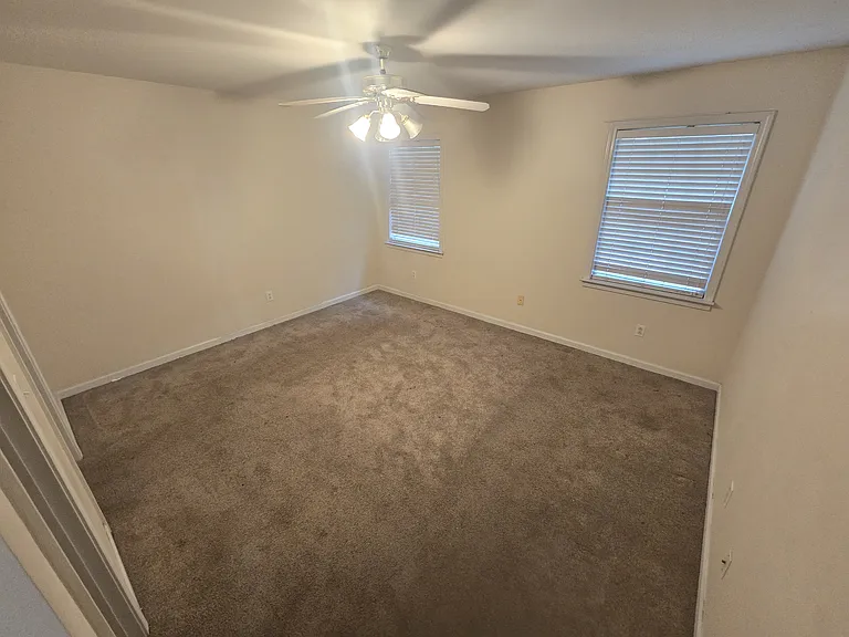 1311 Baywood Rd — Photo 2