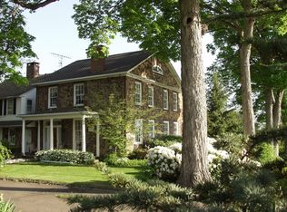 77 Maple Ave, Bloomfield, CT 06002