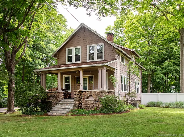 809 Racebrook Road, Orange, CT 06477