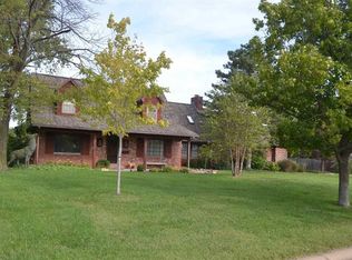 1501 S Twisted Oak Cir, Wichita, KS 67230