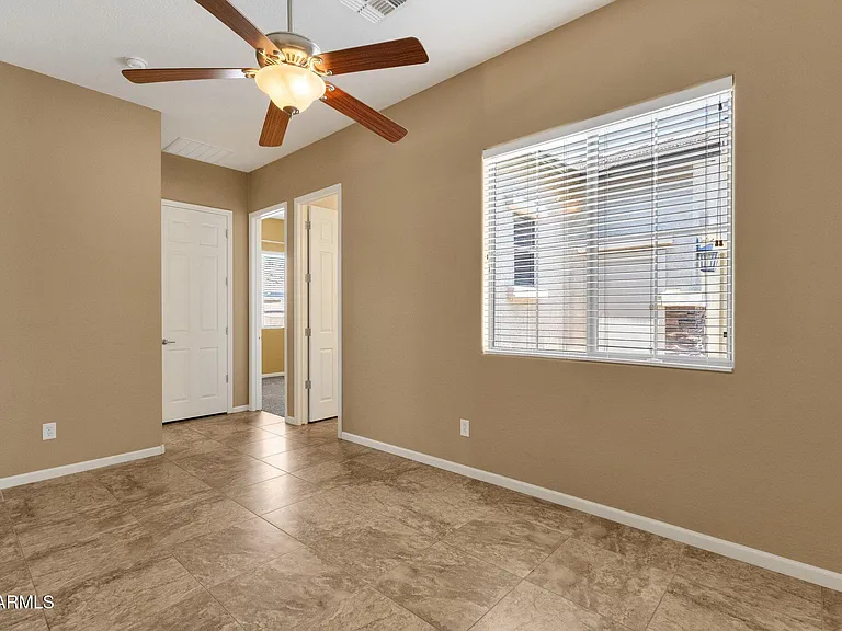 2403 E Robb Ln — Photo 28