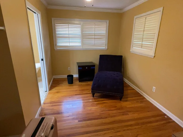 301 Warren Rd — Photo 8