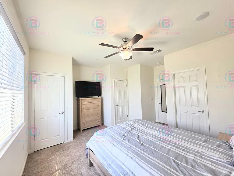 3010 Sterling Ridge Cir — Photo 33