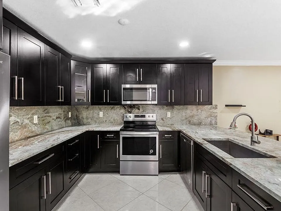 6384 Adriatic Way