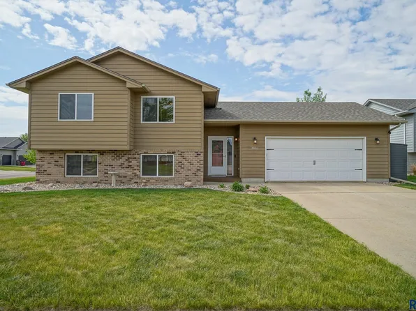 8801 W 18th St, Sioux Falls, SD 57106
