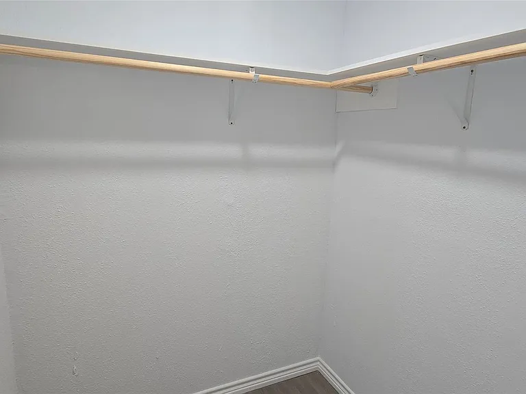 110 Hidden Cir — Photo 11