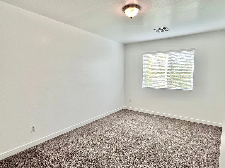 3000 N 37th St #2 — Photo 49