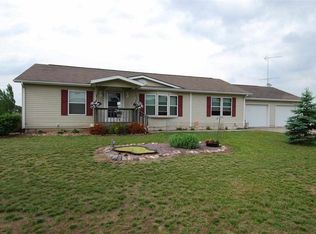 E9720 Fawn Ridge Dr, Baraboo, WI 53913
