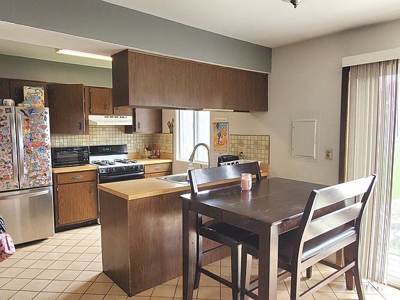 4th image of 172 Briarwood Ct