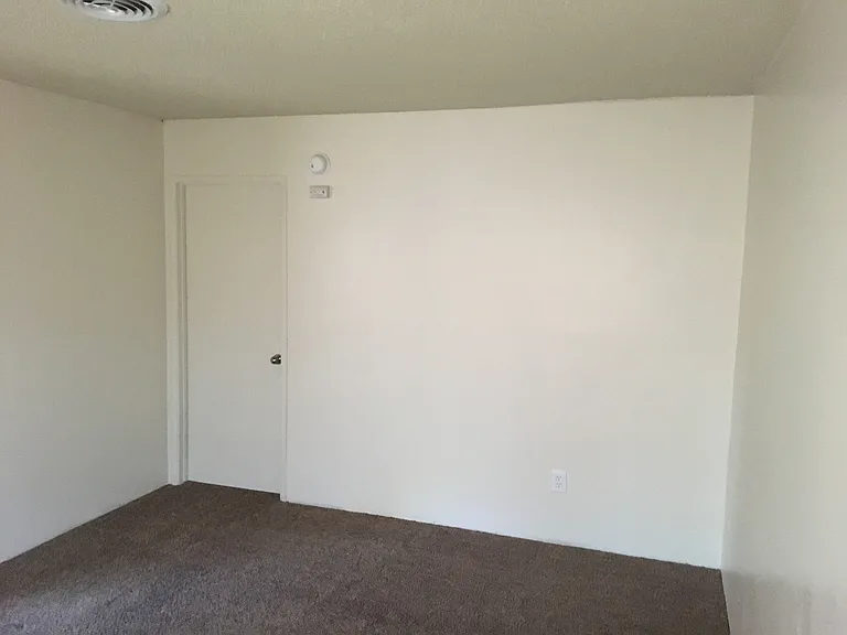 200 Lincoln Ave — Photo 5