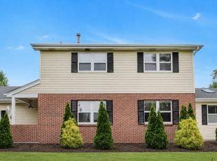 8348 Adbeth Ave, Woodridge, IL 60517