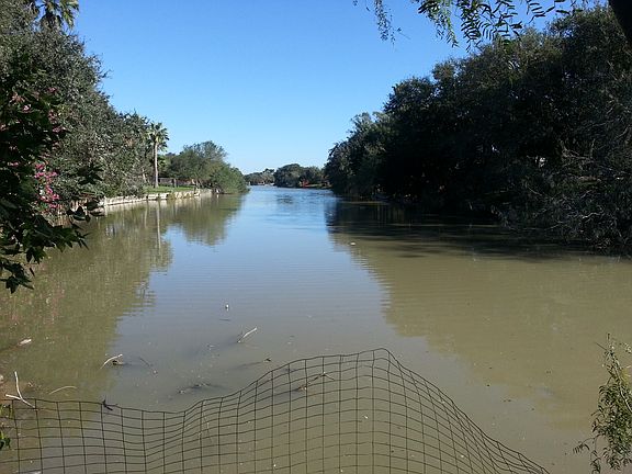 2nd image of 2602 Emerald Lake Dr