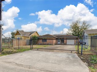 1410 Caplin St, Houston, TX 77022