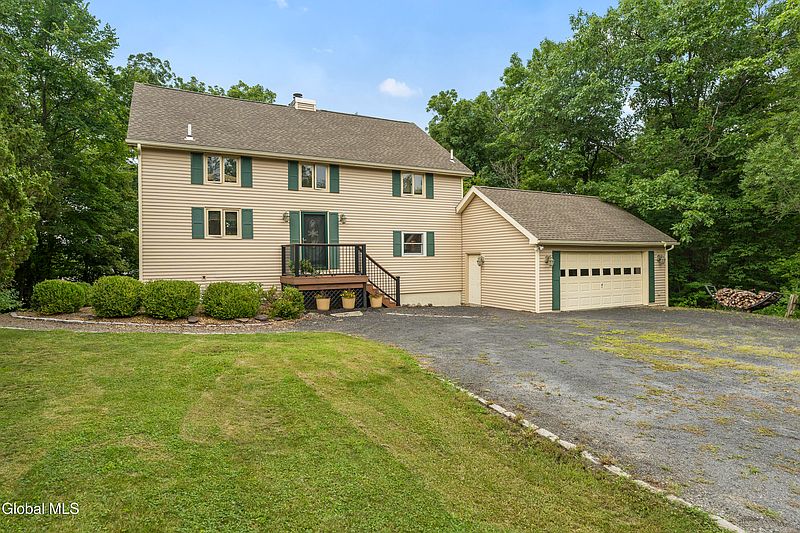 2nd image of 28 Juniper Lane
