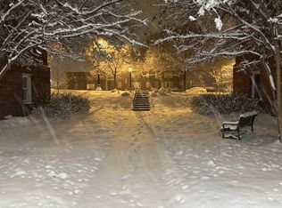 922 S Washington St APT 202, Alexandria, VA 22314