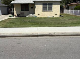 2208 Bank St, Bakersfield, CA 93304