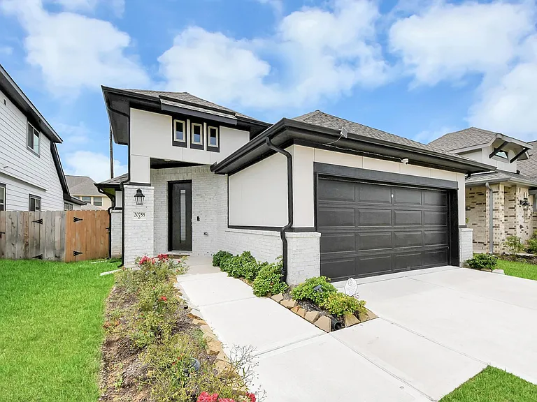 20755 Sunseed Dr — Photo 1