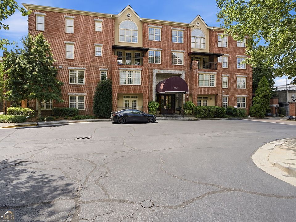 1st image of 1735 Peachtree St NE Unit 304
