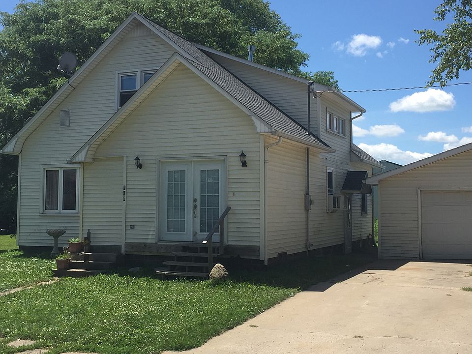 2nd image of 206 Washington St
