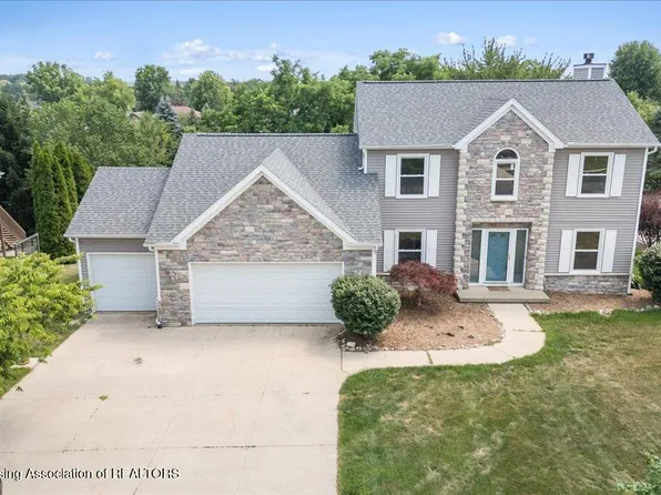 3397 Hidden Ridge Dr, Dewitt, MI 48820