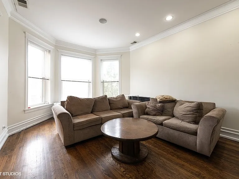 3647 N Wilton Ave #2 — Photo 27