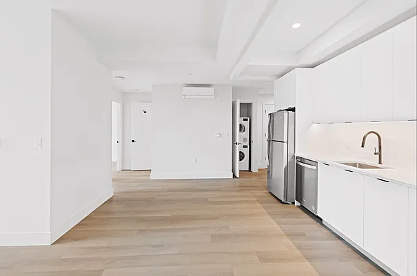 Rented by REAL New York | media 32